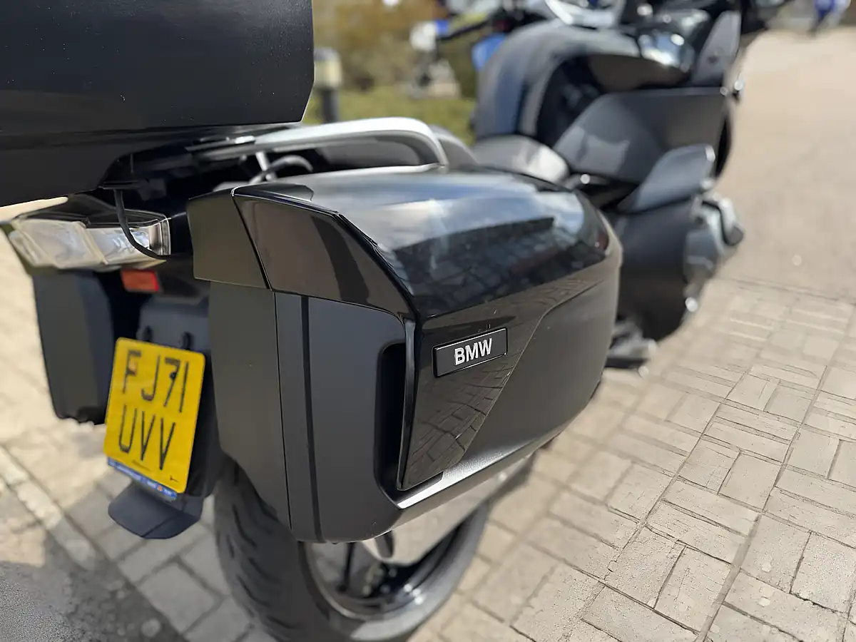 Used 2021 BMW R 1250 Rt Le Black - Interior and Exterior details 12