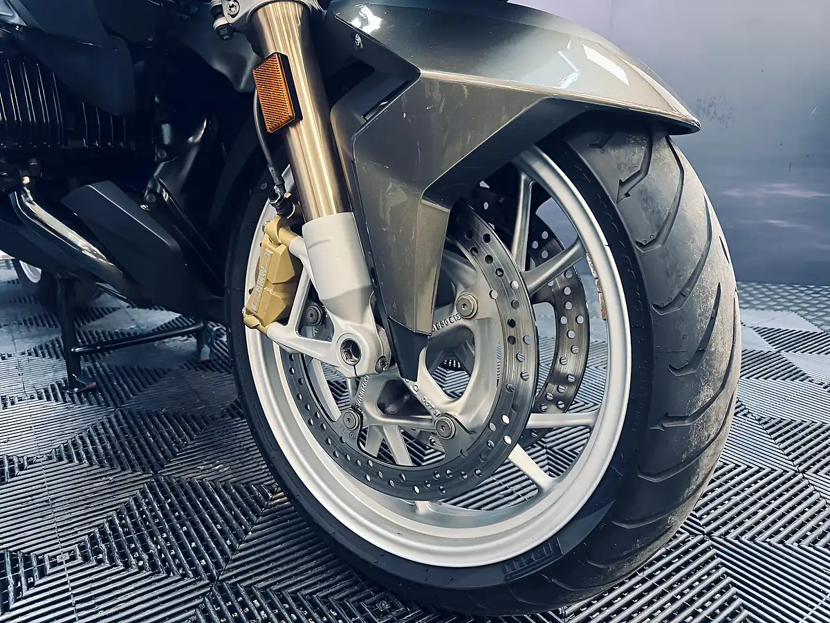 Used 2021 BMW R 1250 Rt Le Bronze - Interior and Exterior details 15