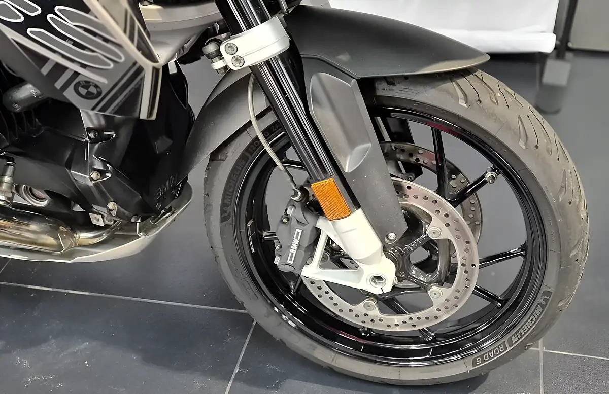 Used 2021 BMW R1250 Gs Te Triple Black - Interior and Exterior details 8
