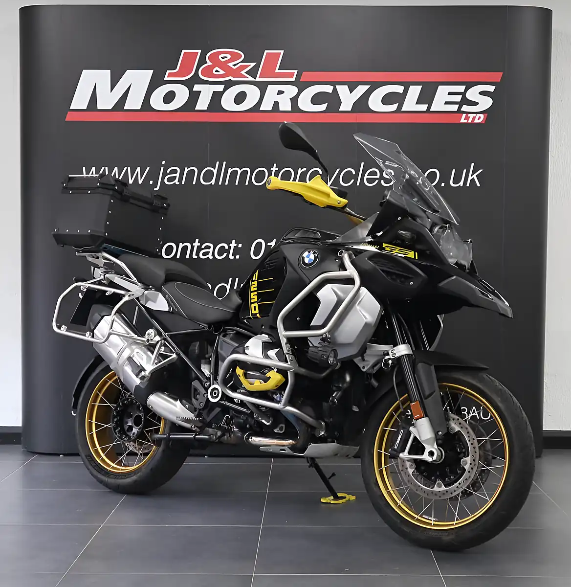 Used 2021 BMW R1250 Gsa Te 40th Anniversary Black - Interior and Exterior details 3
