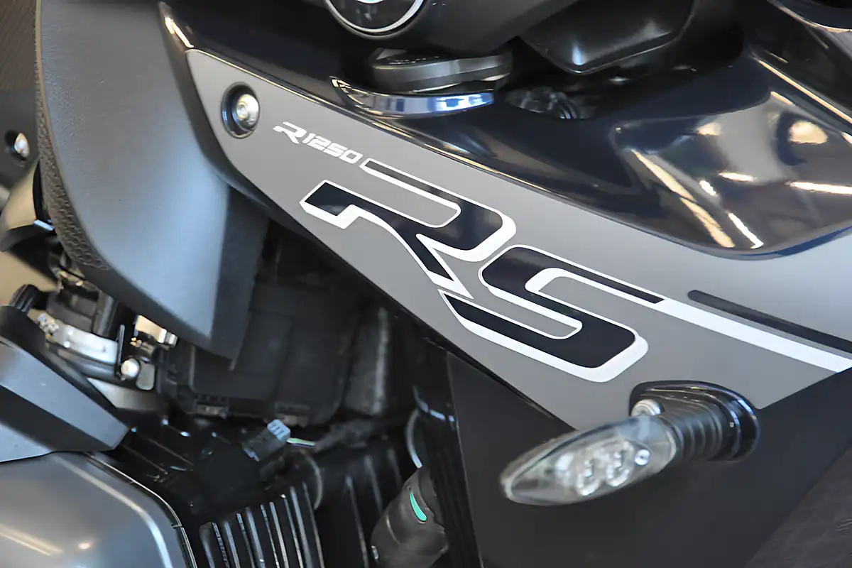 Used 2021 BMW R1250RS Exclusive Blue - Interior and Exterior details 6