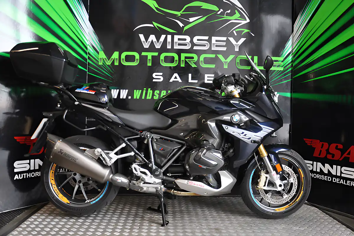 Used 2021 BMW R1250RS Exclusive Blue - Front View