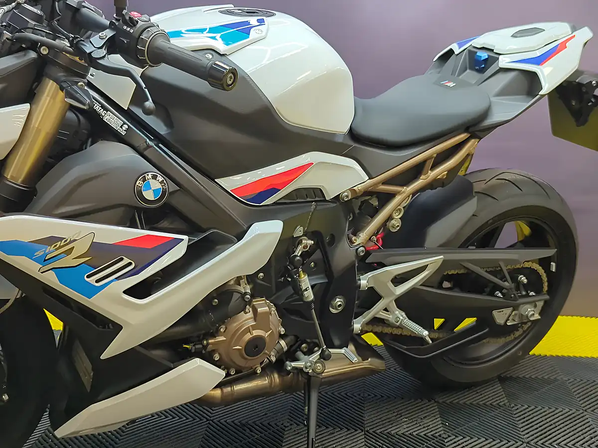 Used 2021 BMW S 1000 R Sport M Pack Multi-Colour - Interior and Exterior details 11