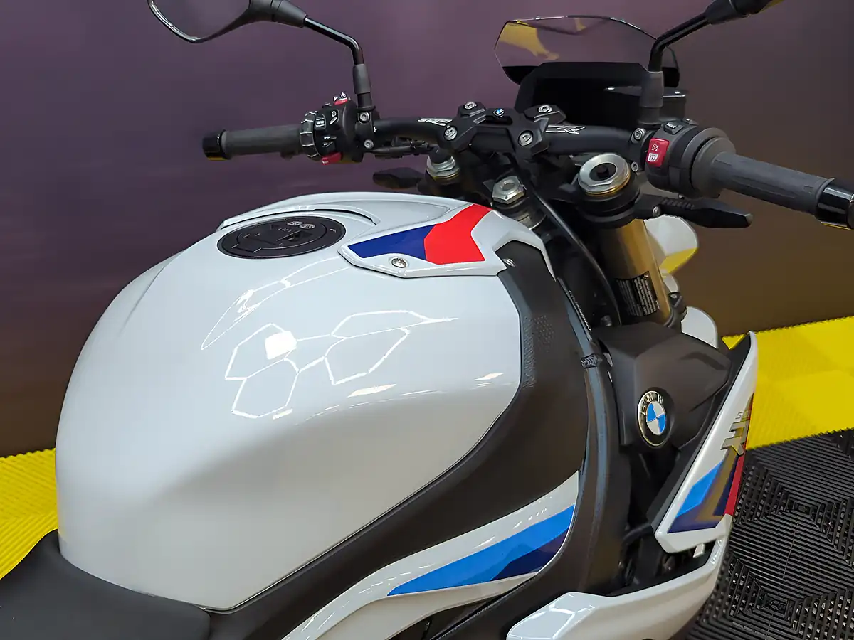Used 2021 BMW S 1000 R Sport M Pack Multi-Colour - Interior and Exterior details 12