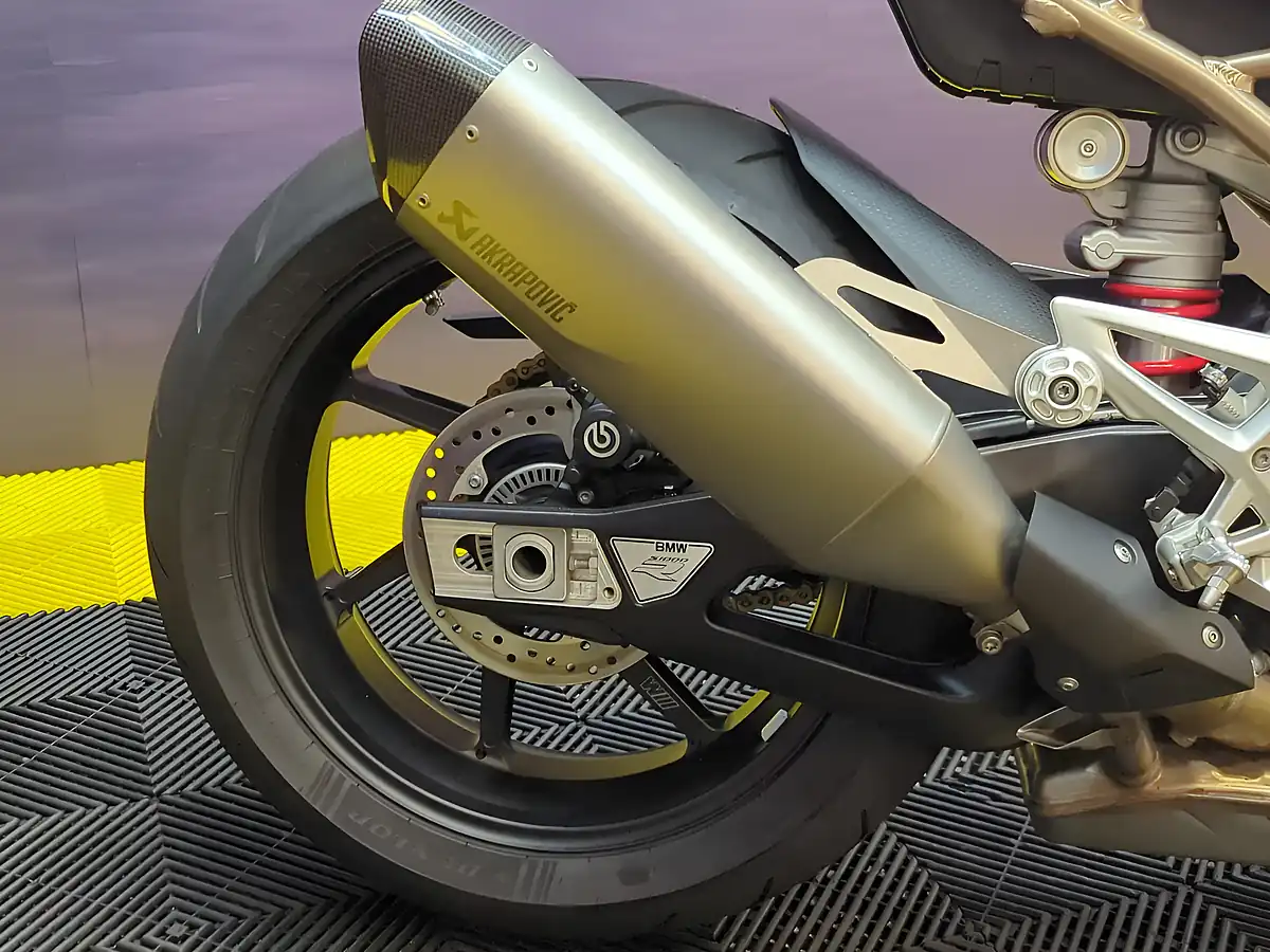 Used 2021 BMW S 1000 R Sport M Pack Multi-Colour - Interior and Exterior details 15