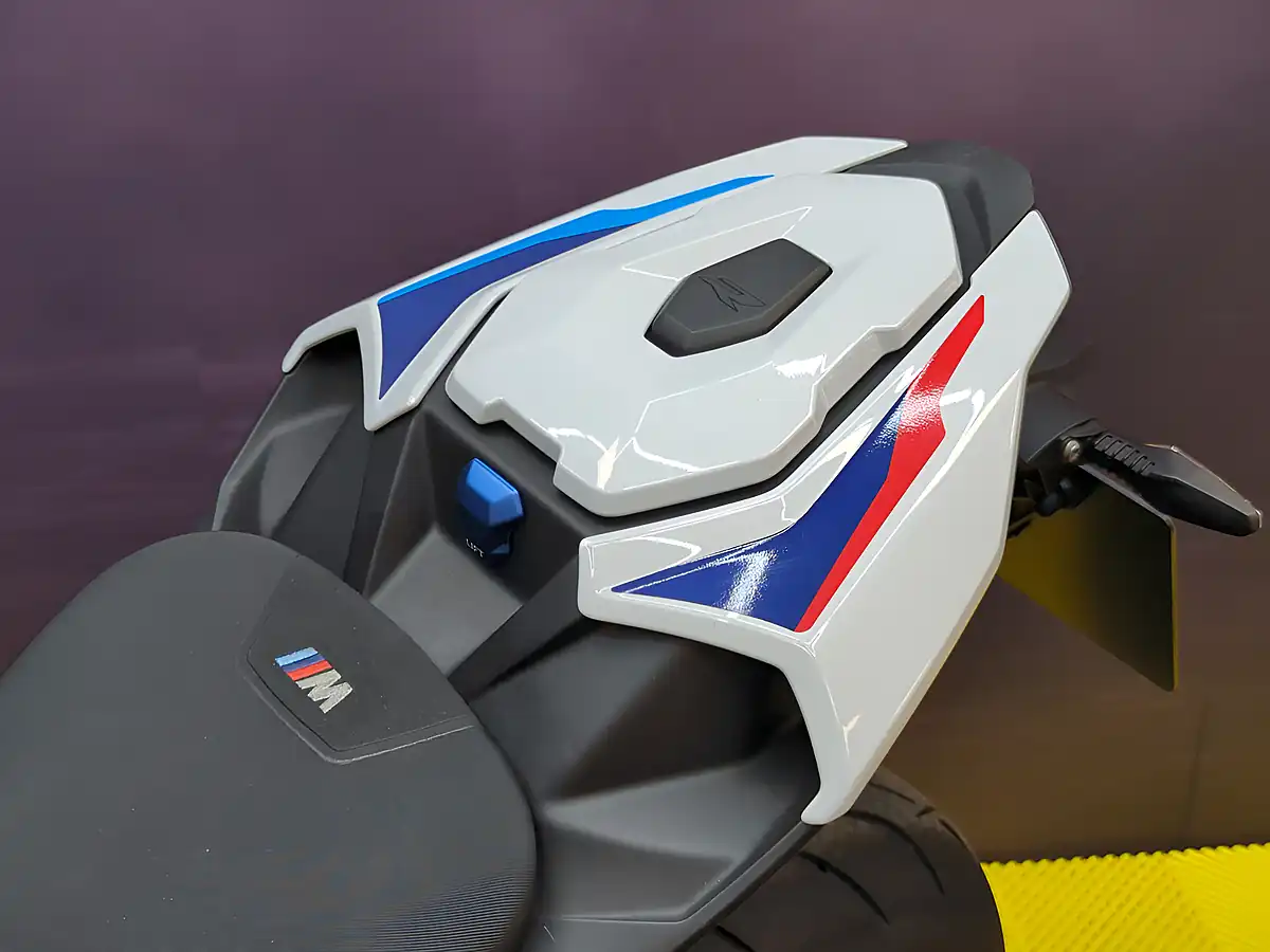 Used 2021 BMW S 1000 R Sport M Pack Multi-Colour - Interior and Exterior details 17
