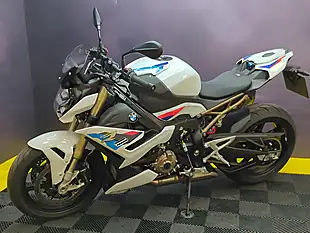 Used 2021 BMW S 1000 R Sport M Pack Multi-Colour - Interior and Exterior details 4