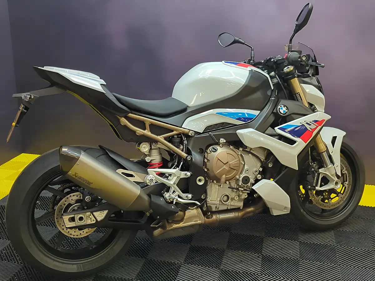 Used 2021 BMW S 1000 R Sport M Pack Multi-Colour - Interior and Exterior details 7
