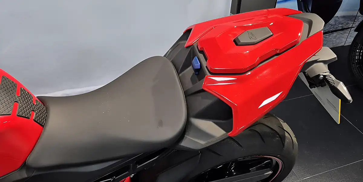 Used 2021 BMW S1000R Sport - Interior and Exterior details 9