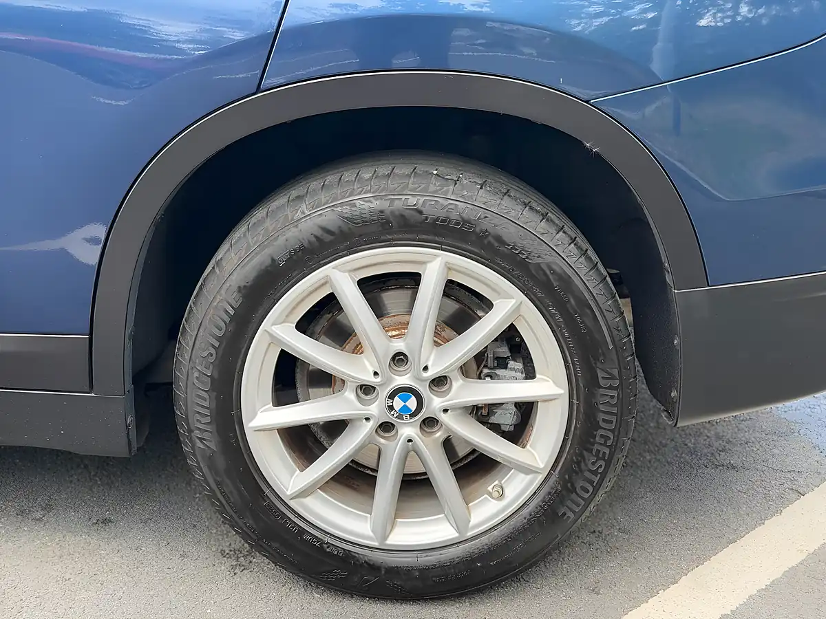 Used 2021 BMW X1 Se Phytonic Blue - Interior and Exterior details 17