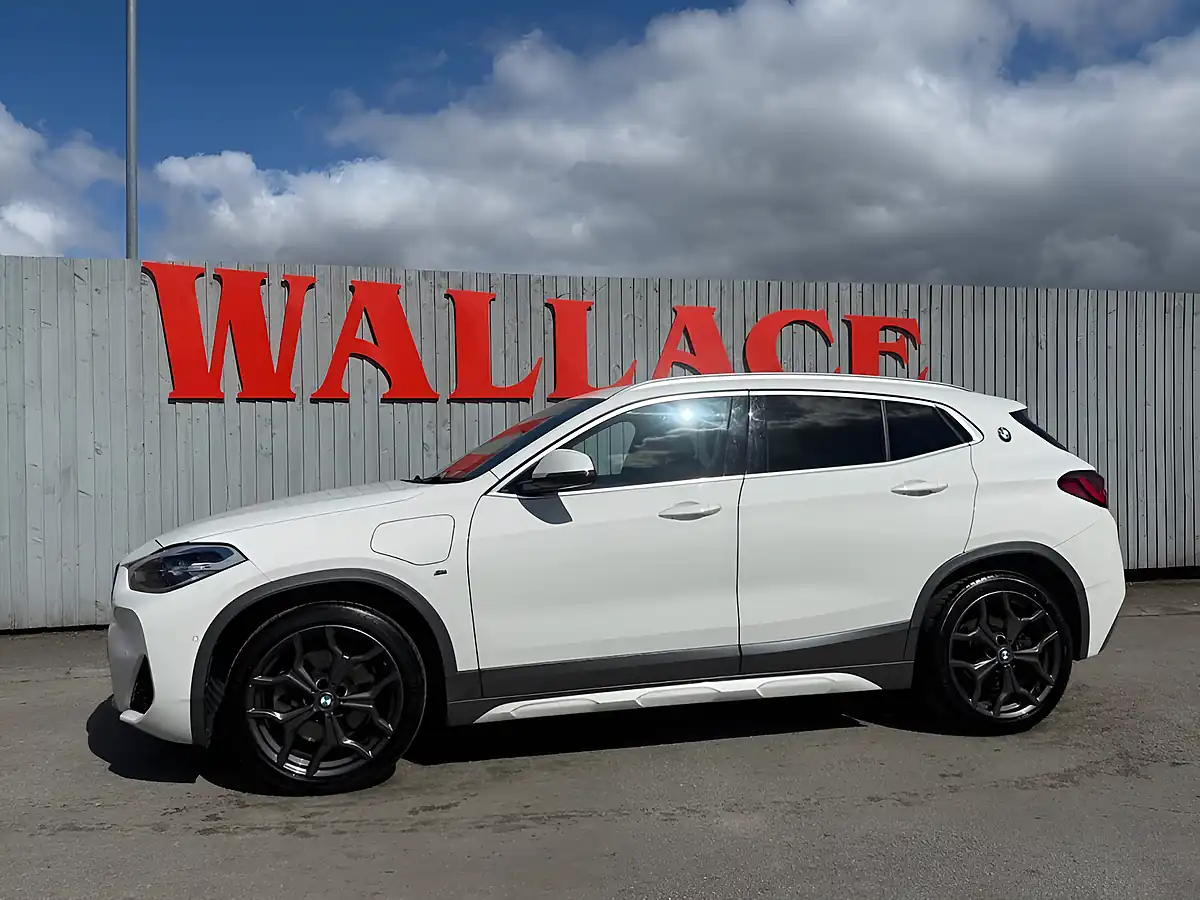 Used 2021 BMW X2 M Sport X White - Front View