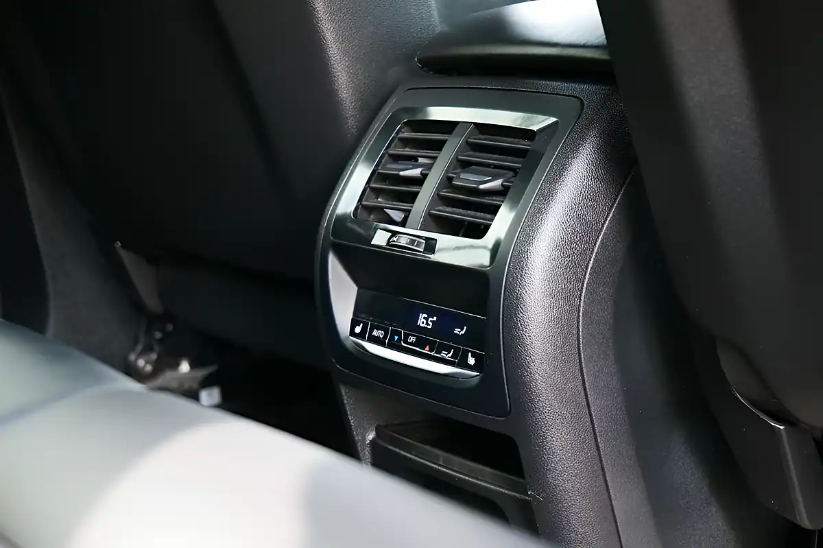 Used 2021 BMW X3 M Competition Marina Bay Blue - Interior and Exterior details 16
