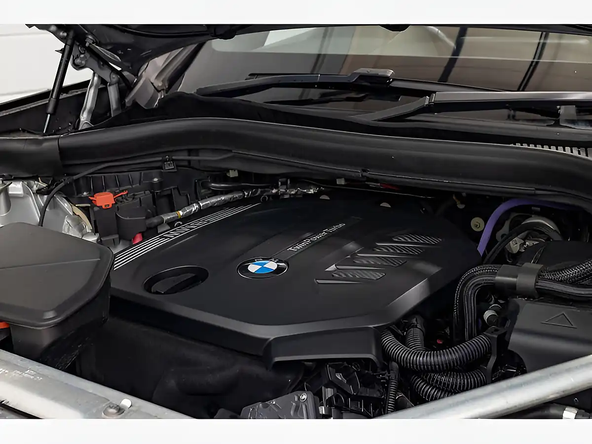 Used 2021 BMW X3 M Sport Glacier Silver - Interior and Exterior details 9
