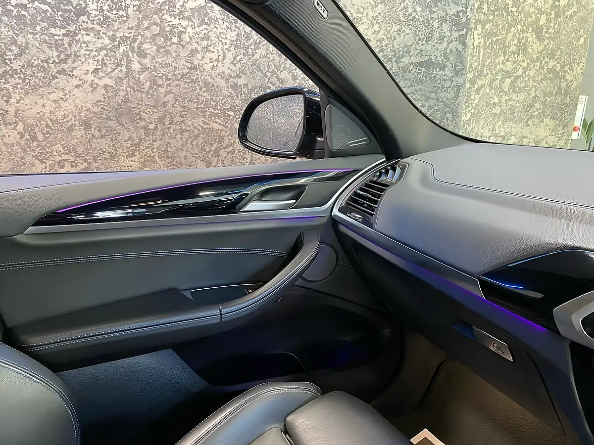 Used 2021 BMW X4 Mht Black Sapphire Metallic Paint - Interior and Exterior details 13