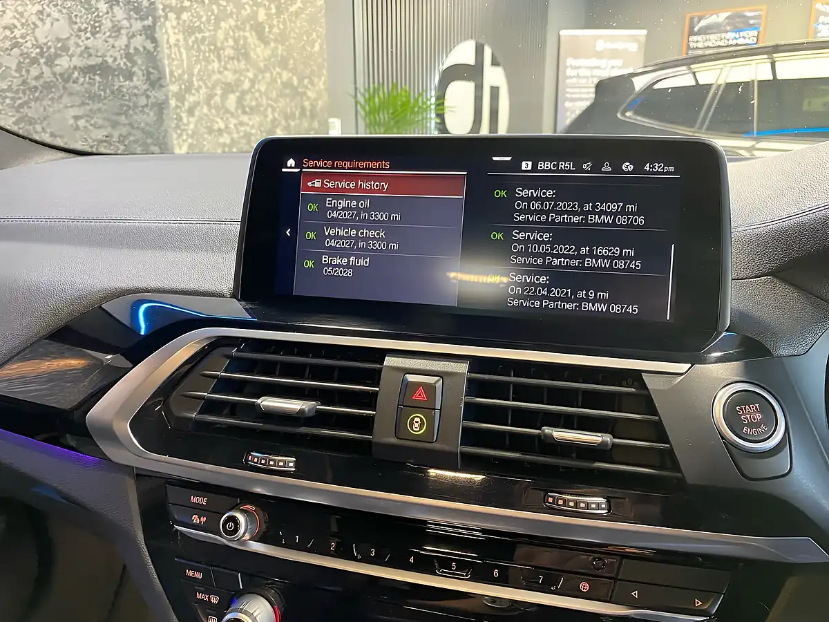 Used 2021 BMW X4 Mht Black Sapphire Metallic Paint - Interior and Exterior details 15