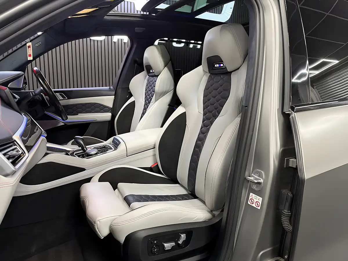 Used 2021 BMW X5 M Competition First Edition Silver - Interior and Exterior details 10