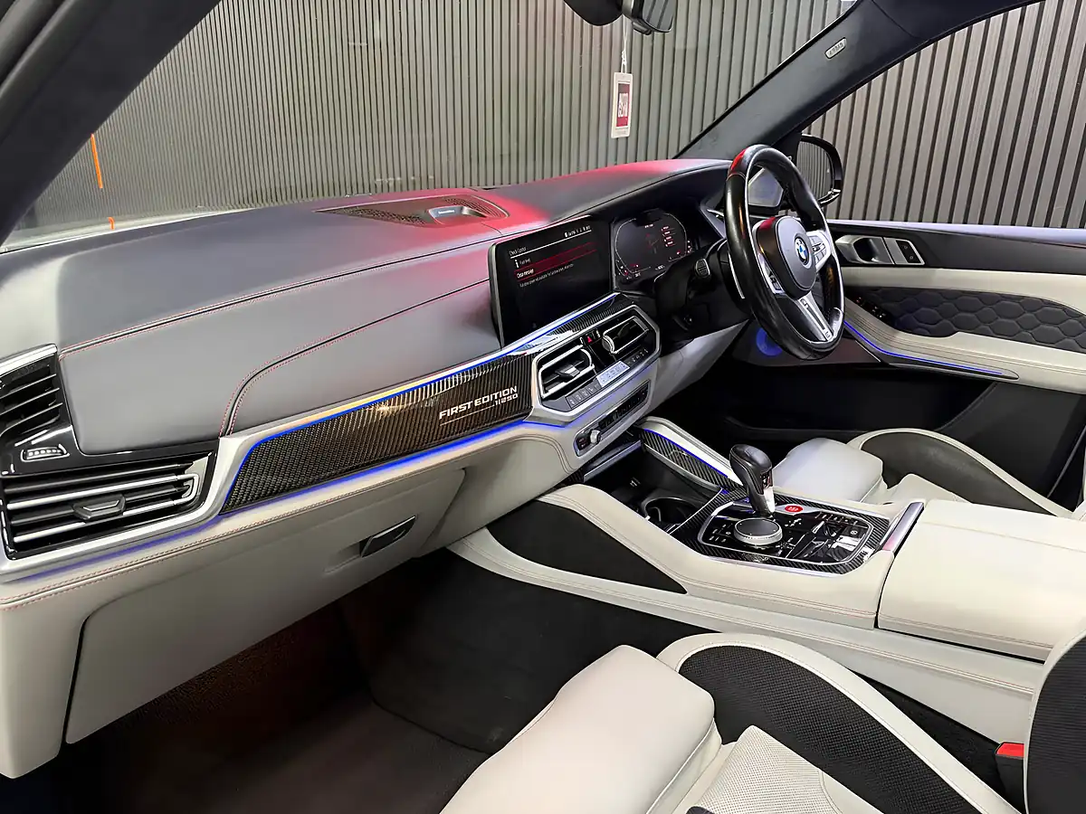 Used 2021 BMW X5 M Competition First Edition Silver - Interior and Exterior details 11