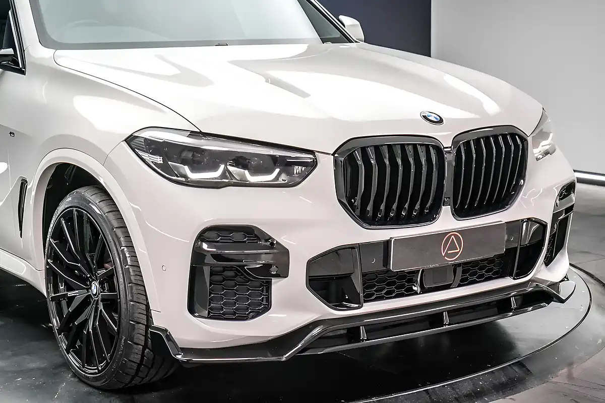 Used 2021 BMW X5 M Sport Alpine White - Interior and Exterior details 12