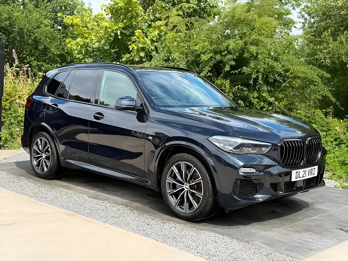 Used 2021 BMW X5 M Sport Black - Interior and Exterior details 10