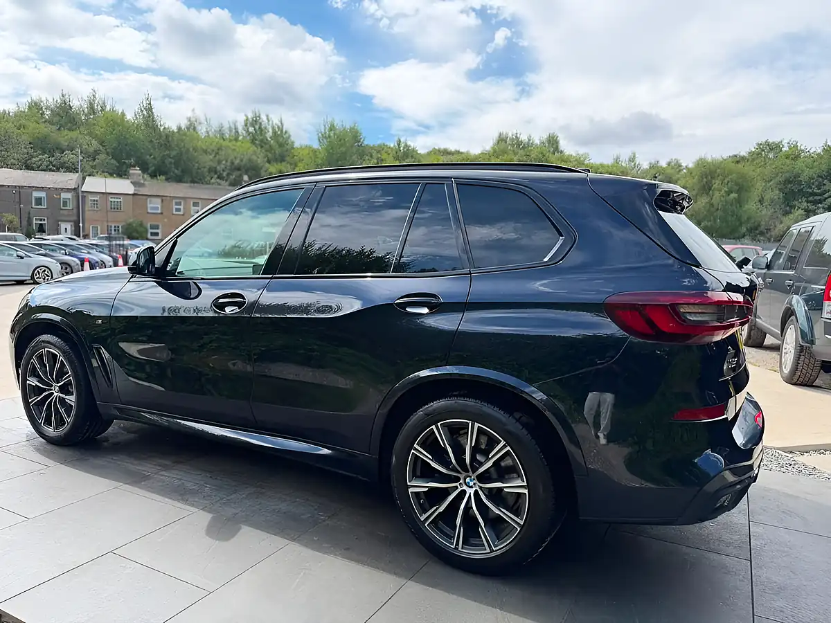 Used 2021 BMW X5 M Sport Black - Interior and Exterior details 6