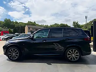 Used 2021 BMW X5 M Sport Black - Interior and Exterior details 5