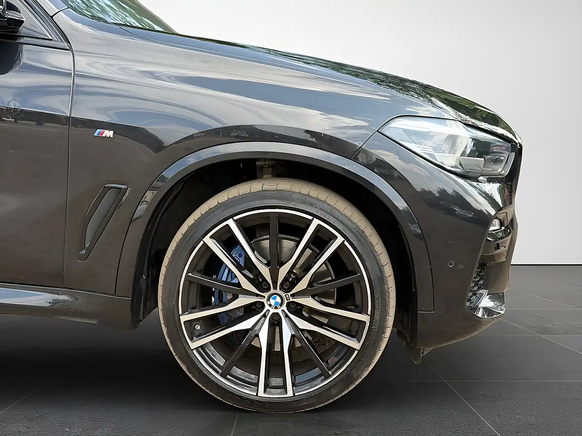 Used 2021 BMW X5 M Sport Black - Interior and Exterior details 12