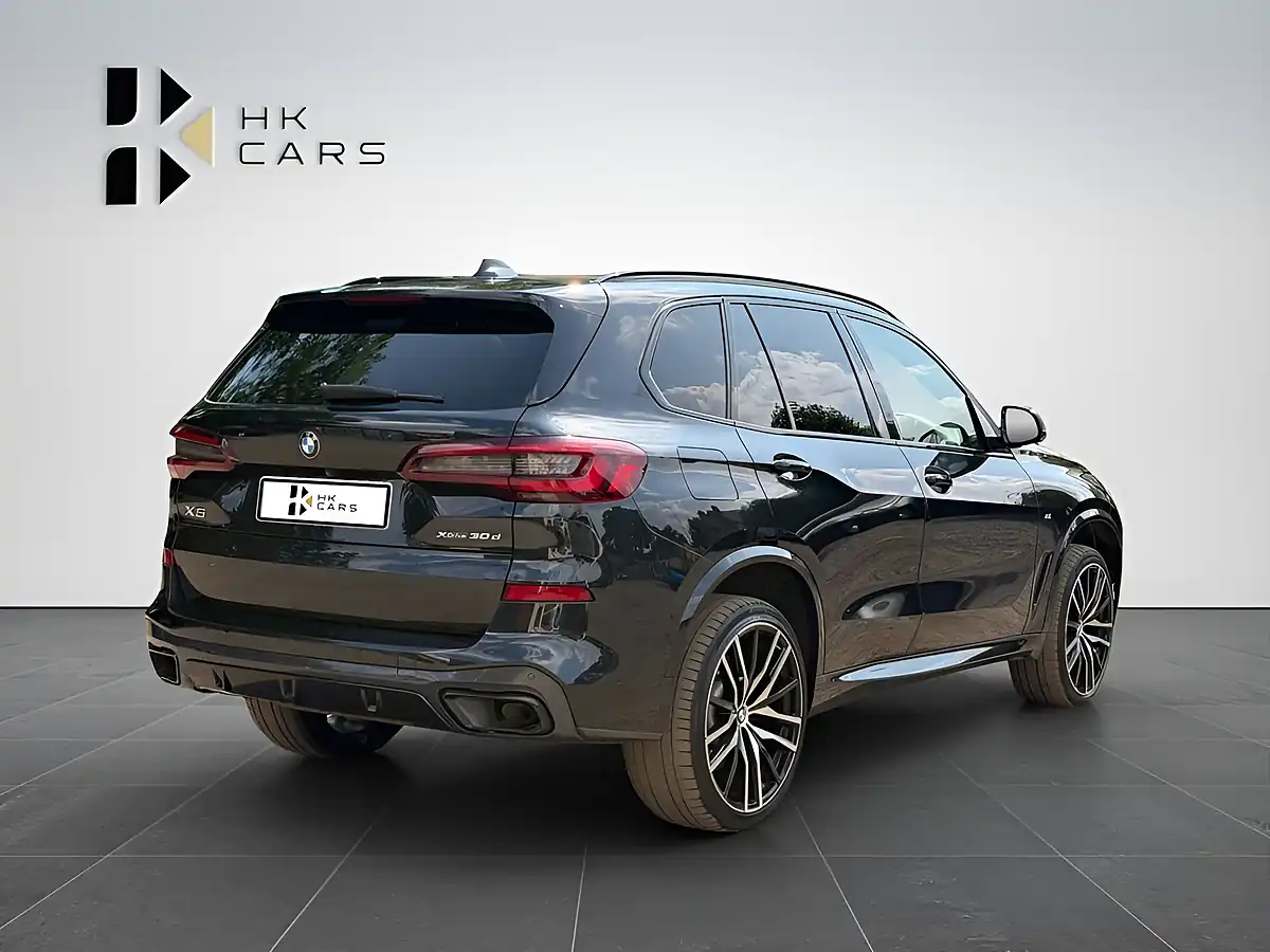 Used 2021 BMW X5 M Sport Black - Interior and Exterior details 5