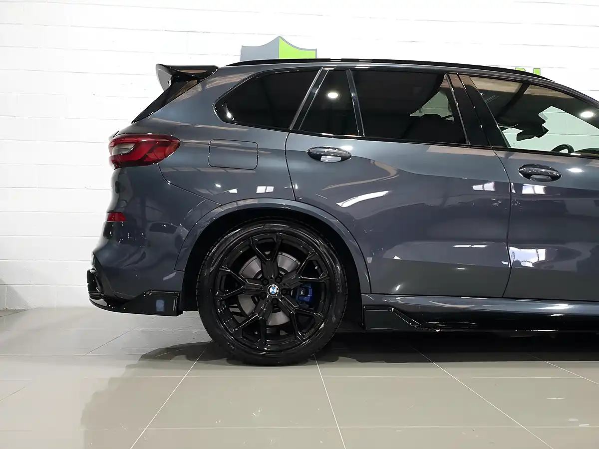 Used 2021 BMW X5 M Sport Grey - Interior and Exterior details 10