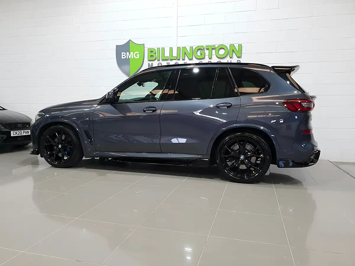 Used 2021 BMW X5 M Sport Grey - Interior and Exterior details 12