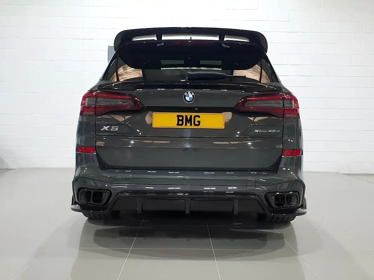 Used 2021 BMW X5 M Sport Grey - Interior and Exterior details 6