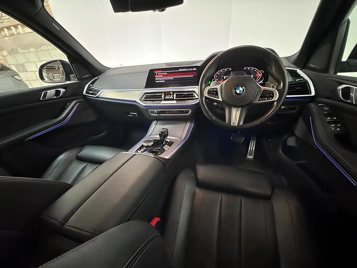 Used 2021 BMW X5 M Sport Sapphire Black Metallic - Interior and Exterior details 15