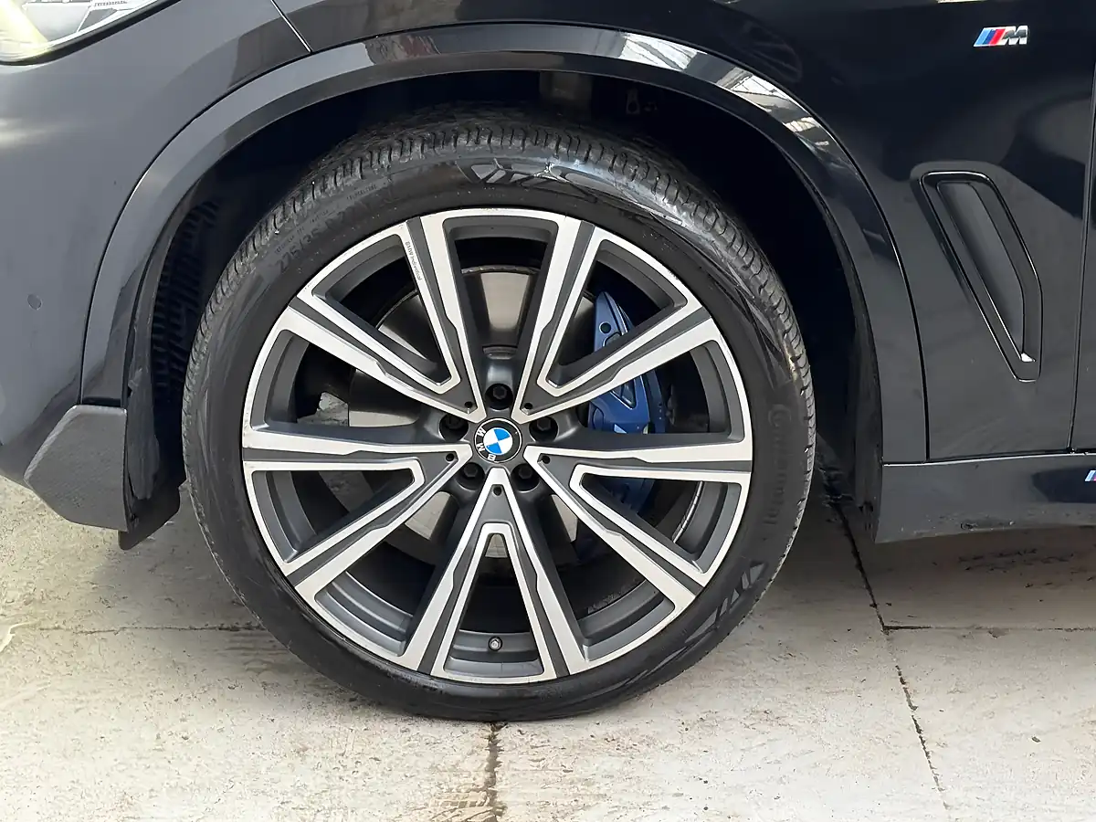 Used 2021 BMW X5 M Sport Sapphire Black Metallic - Interior and Exterior details 19