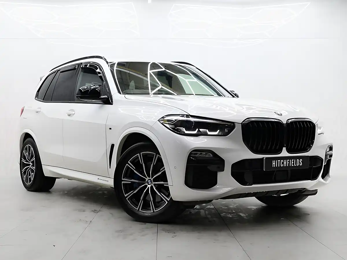 Used 2021 BMW X5 M Sport White - Front View
