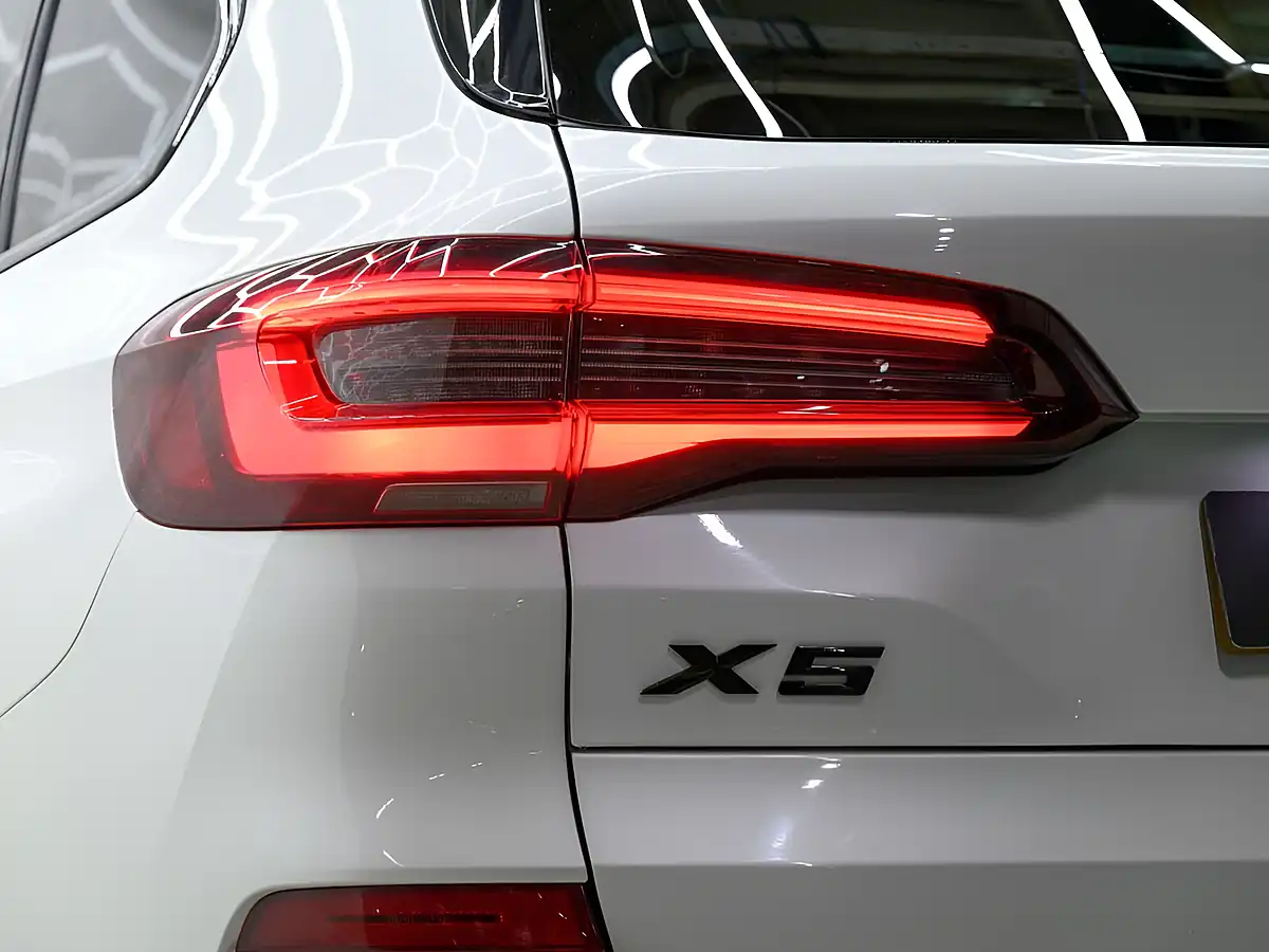 Used 2021 BMW X5 M Sport White - Interior and Exterior details 12