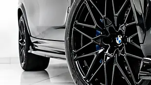 Used 2021 BMW X6 M Competition Black - Interior and Exterior details 8