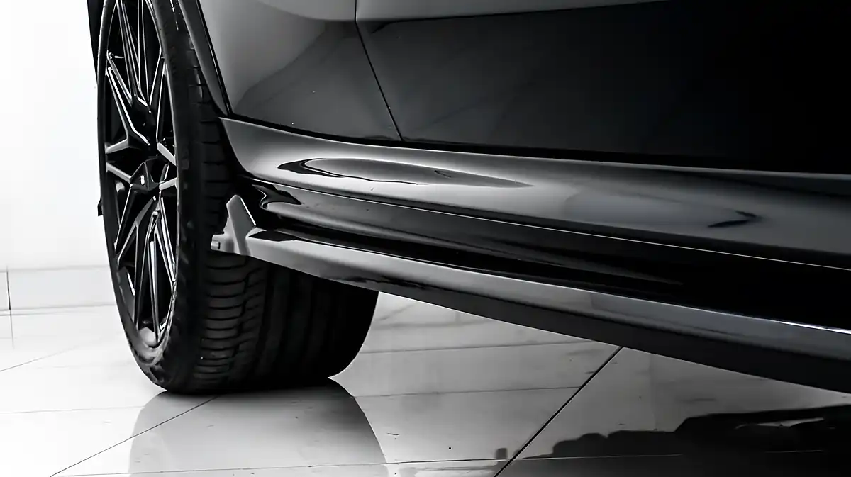 Used 2021 BMW X6 M Competition Black - Interior and Exterior details 9