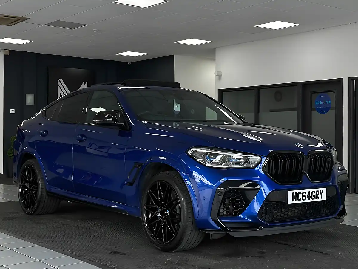 Used 2021 BMW X6 M Competition Blue - Interior and Exterior details 3
