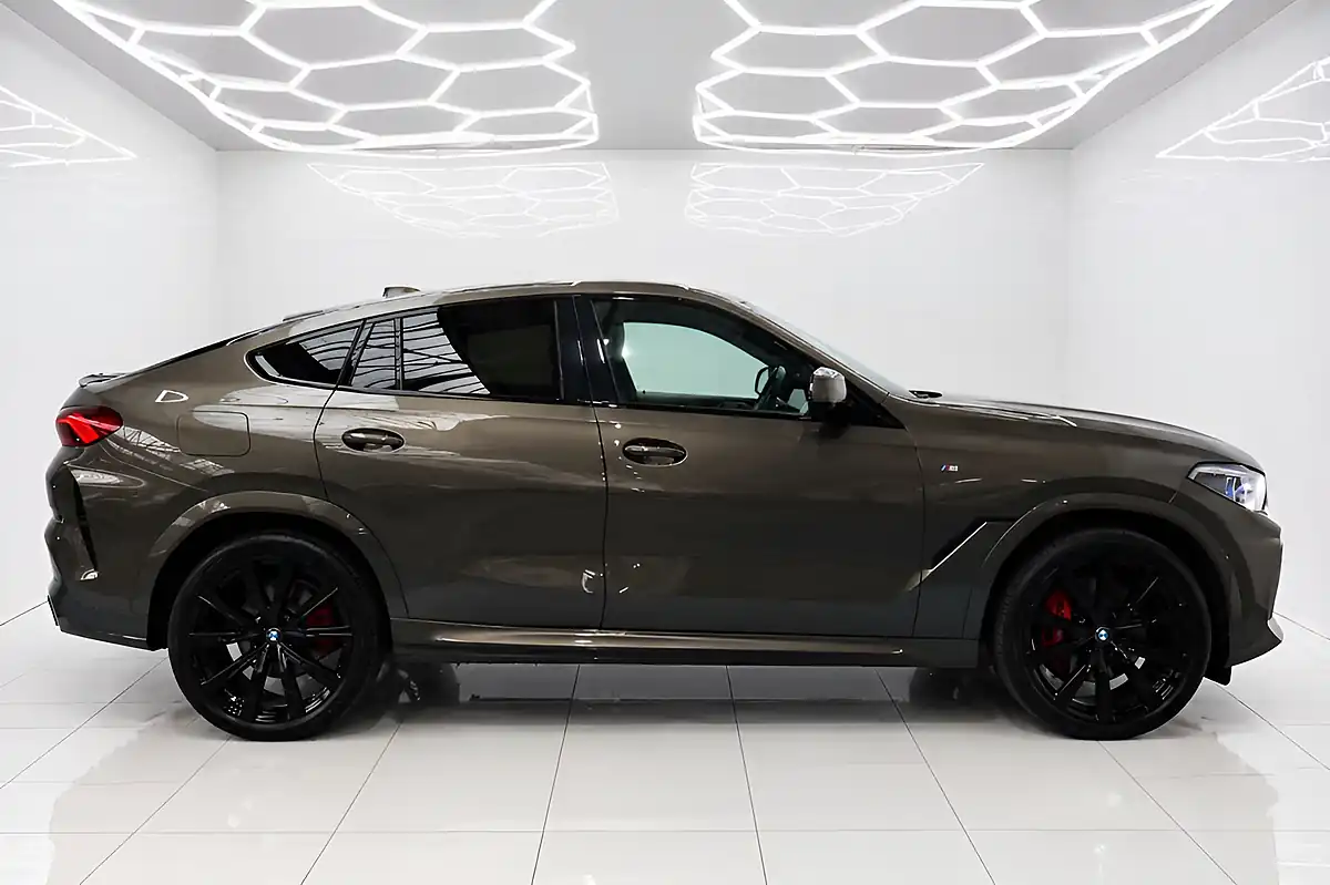 Used 2021 BMW X6 M Sport Green - Interior and Exterior details 10