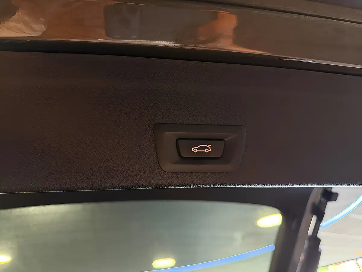Used 2021 BMW X6 M Sport Manhattan Green - Interior and Exterior details 14