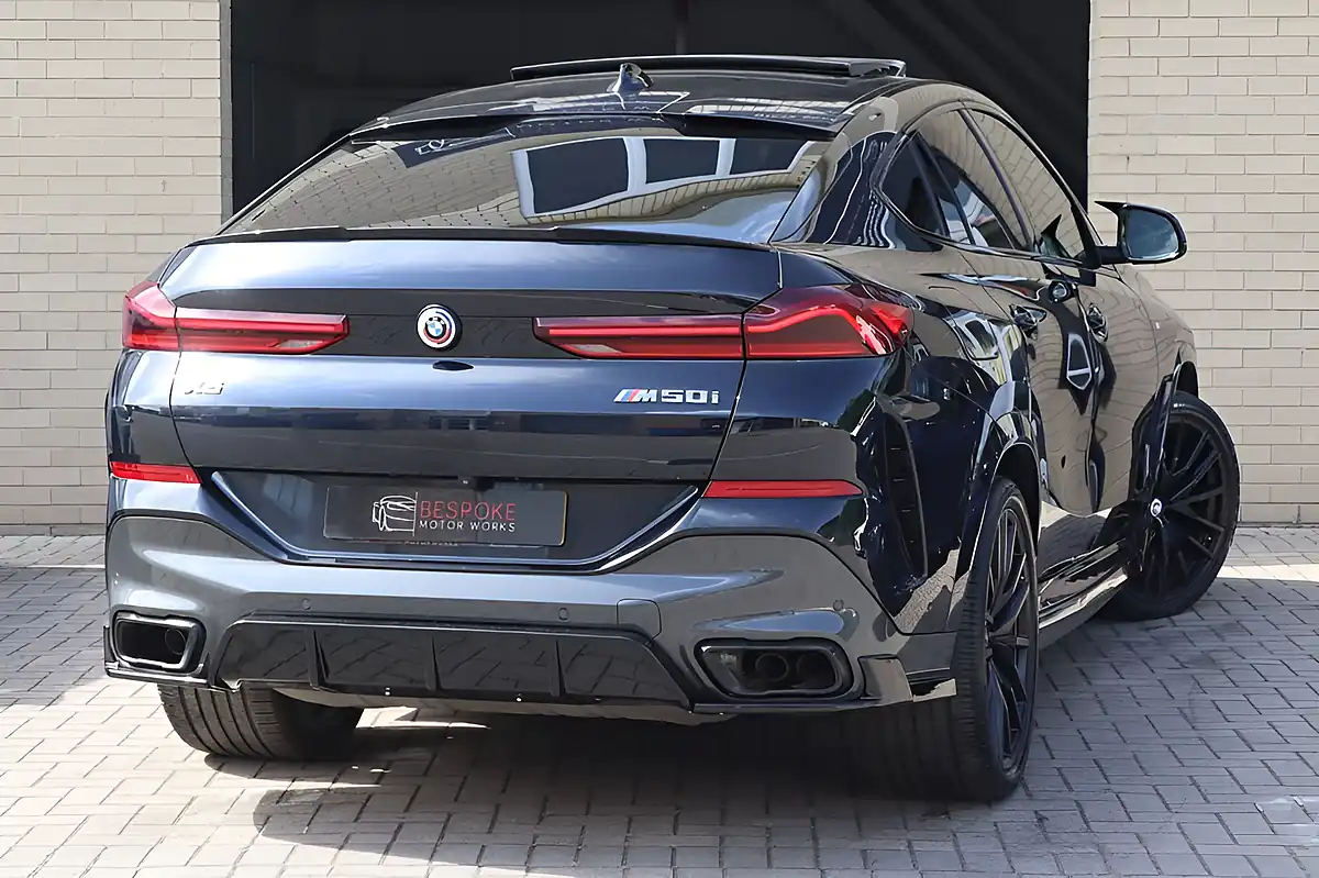 Used 2021 BMW X6 M50i Carbon Black - Interior and Exterior details 3