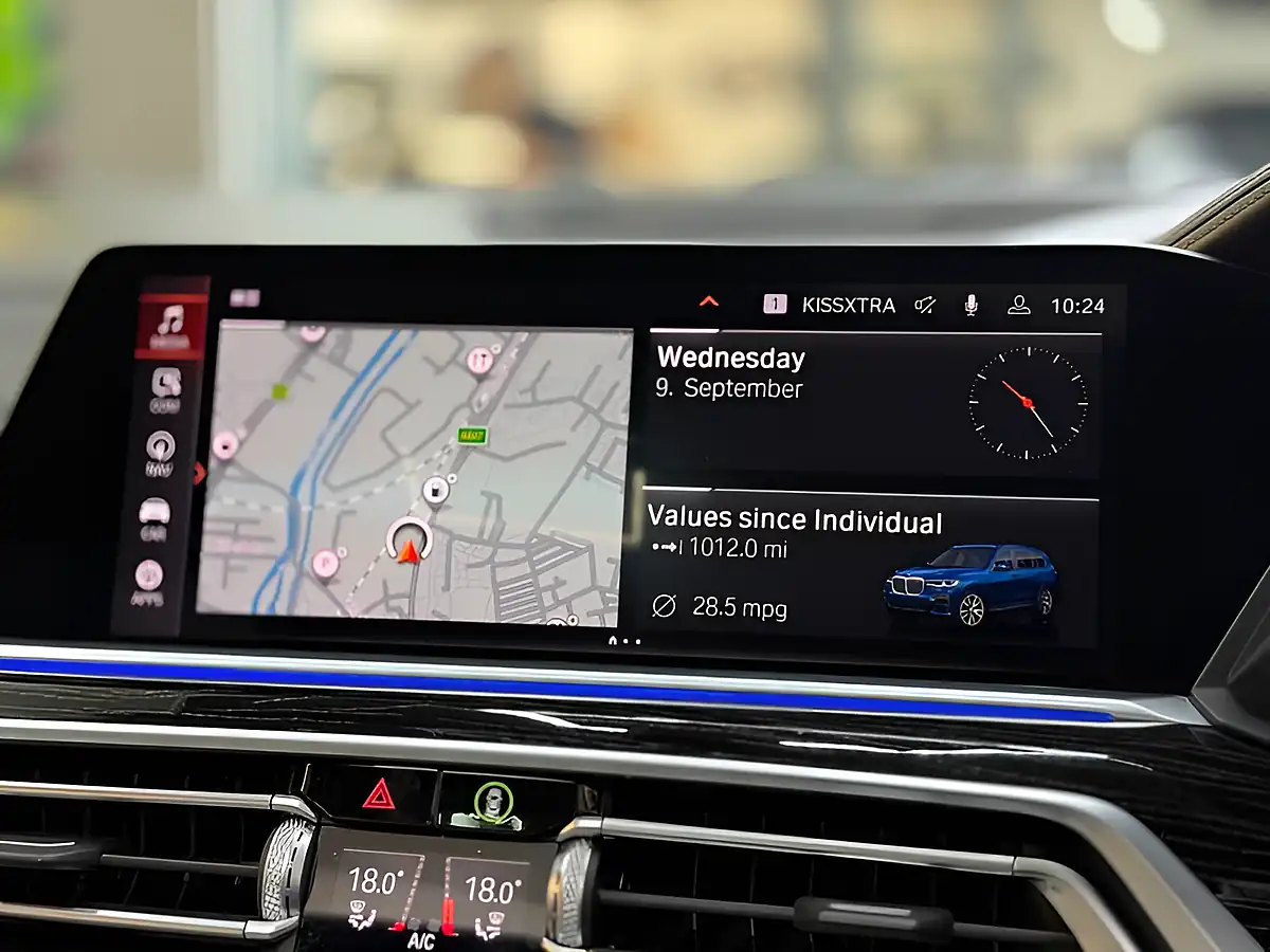 Used 2021 BMW X7 4X Services & Huge Spec Blue - Interior and Exterior details 17