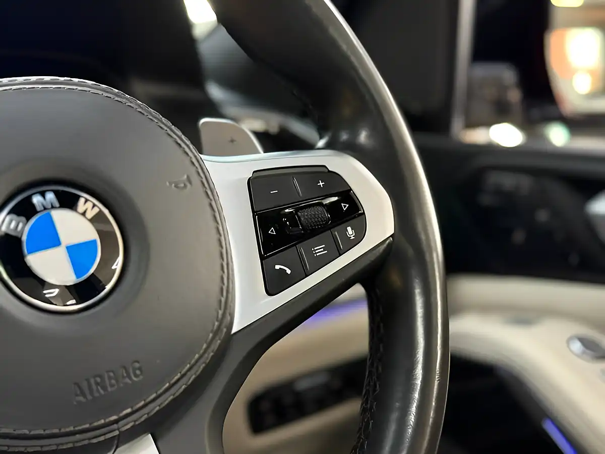 Used 2021 BMW X7 4X Services & Huge Spec Blue - Interior and Exterior details 18