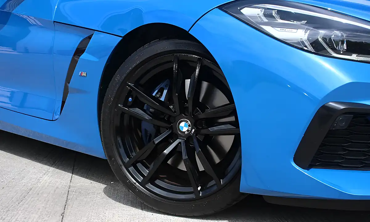 Used 2021 BMW Z4 M Sport Blue - Interior and Exterior details 15