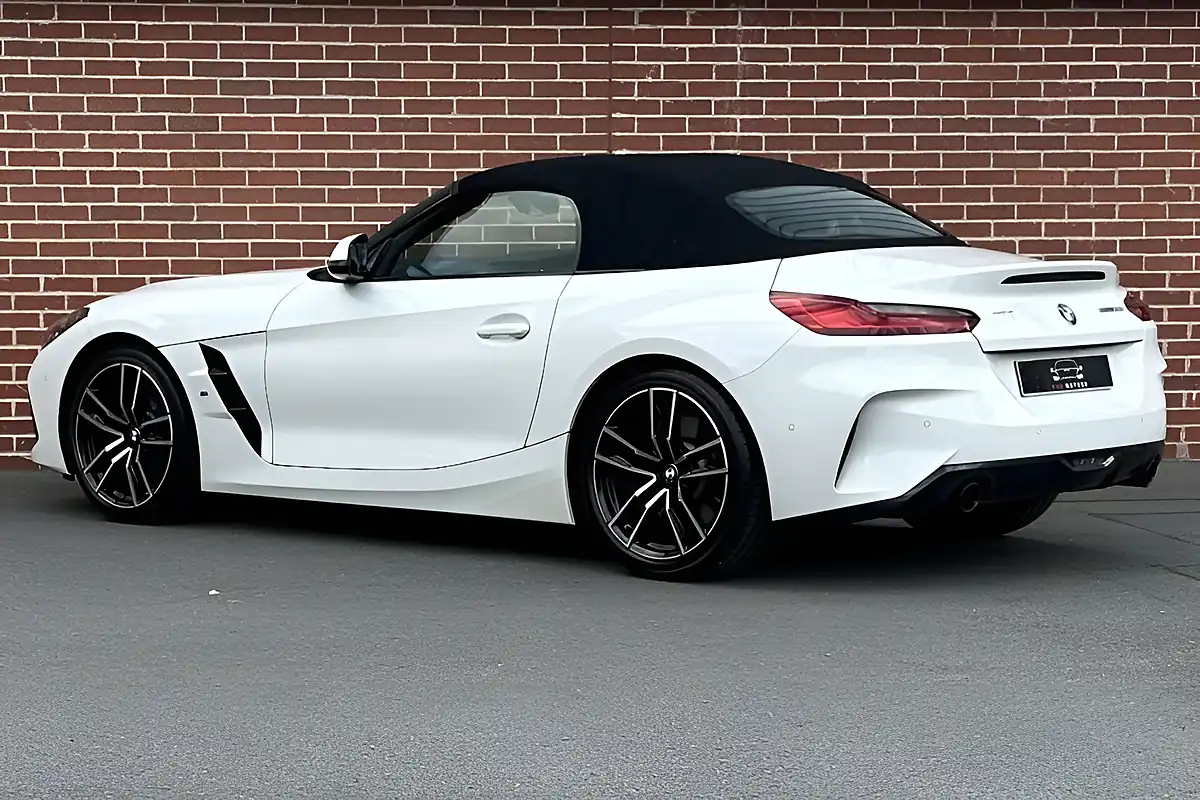 Used 2021 BMW Z4 M Sport White - Interior and Exterior details 17