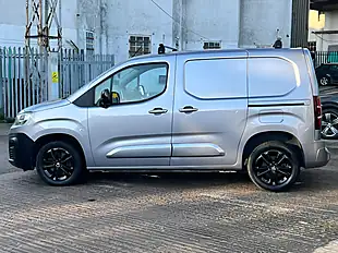 Used 2021 Citroen Berlingo 1000 Driver M Grey - Interior and Exterior details 16