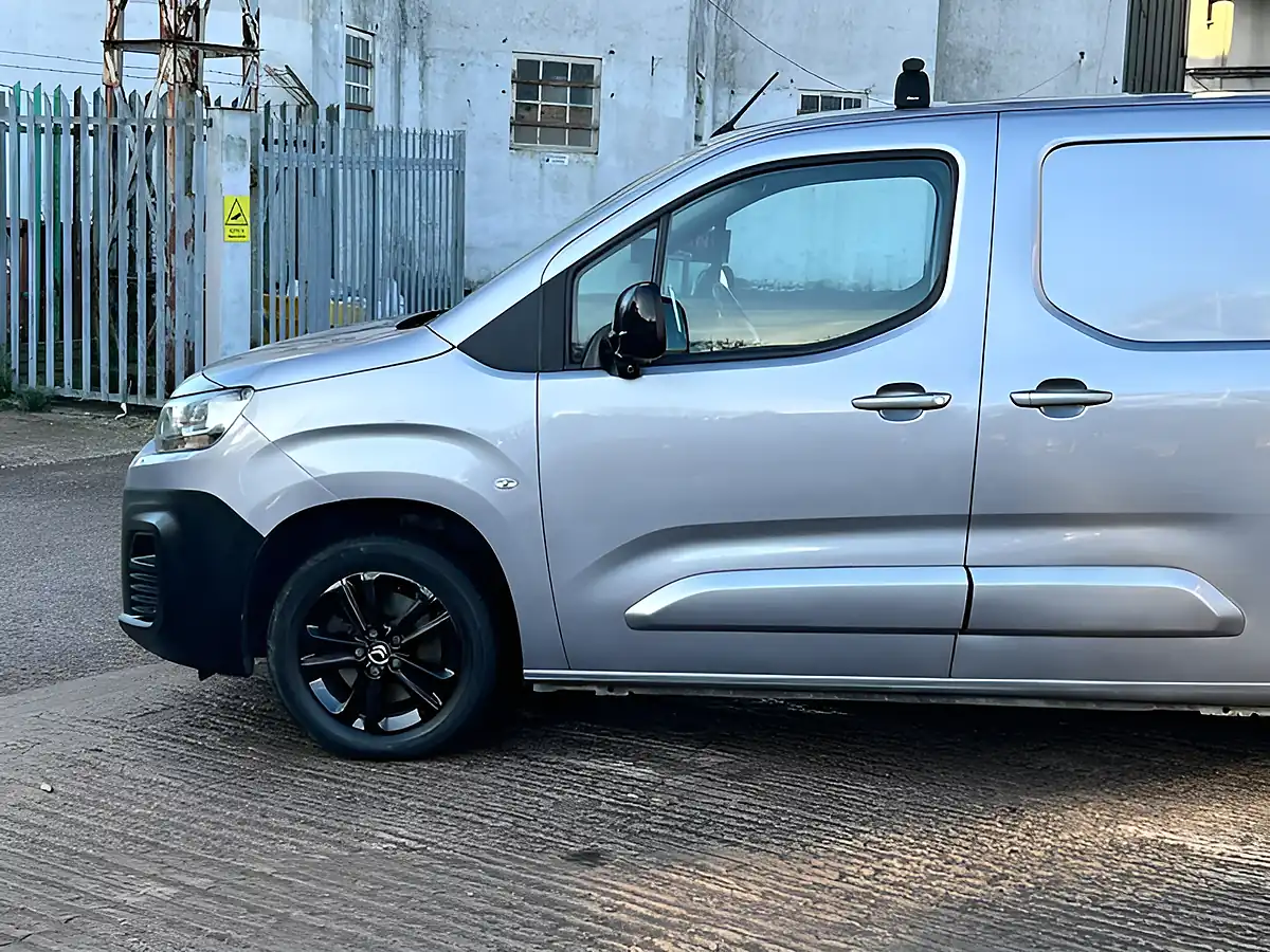 Used 2021 Citroen Berlingo 1000 Driver M Grey - Interior and Exterior details 17