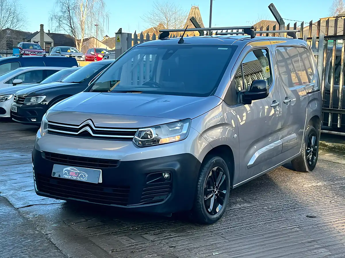 Used 2021 Citroen Berlingo 1000 Driver M Grey - Interior and Exterior details 3