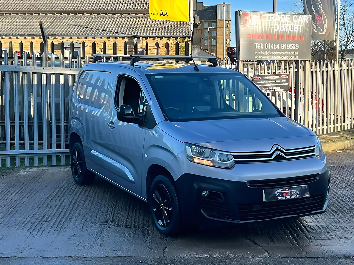 Used 2021 Citroen Berlingo 1000 Driver M Grey - Interior and Exterior details 6