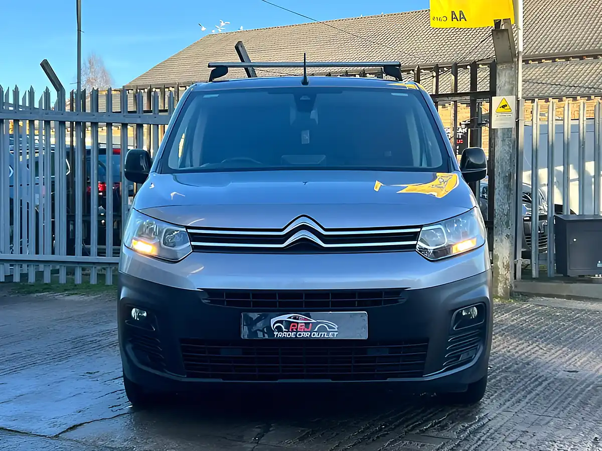 Used 2021 Citroen Berlingo 1000 Driver M Grey - Interior and Exterior details 7