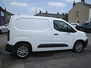 Used 2021 Citroen Berlingo 1000 Enterprise White - Interior and Exterior details 12